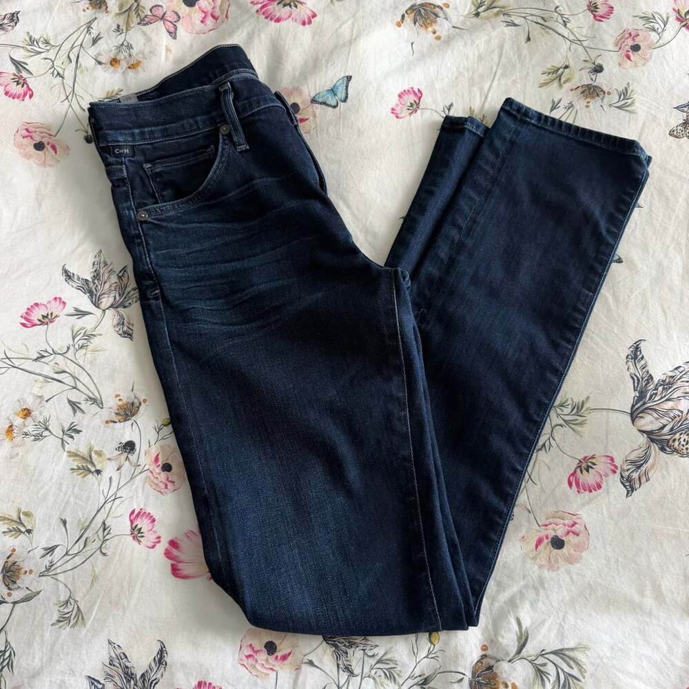 C of H Agnes Mid-Rise Slim Straight Jeans, Size 25